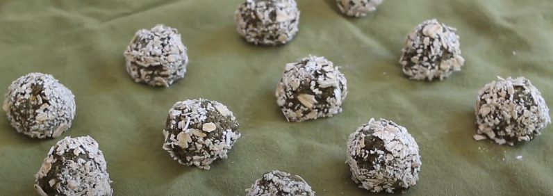 No-Bake Apple Balls